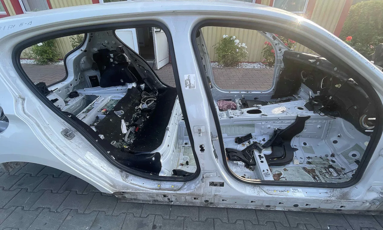 STALP MIJLOC DREAPTA BMW 1 2011-2019
