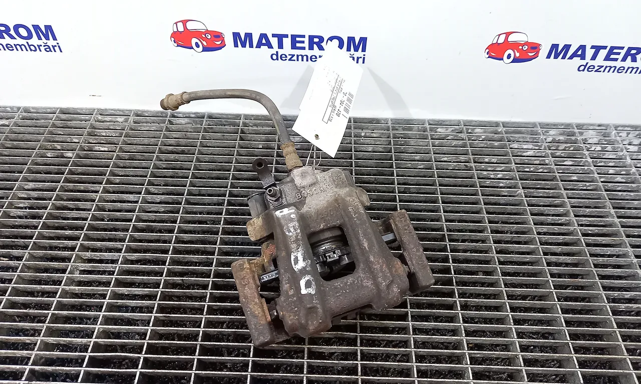 ETRIER SPATE DREAPTA BMW 1 2011-2019