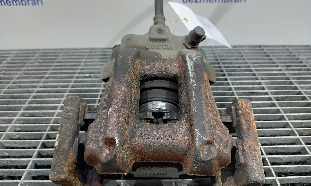 ETRIER SPATE STANGA BMW 1 2011-2019