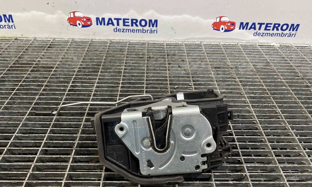 INCUIETOARE USA FATA STANGA BMW 1 2011-2019