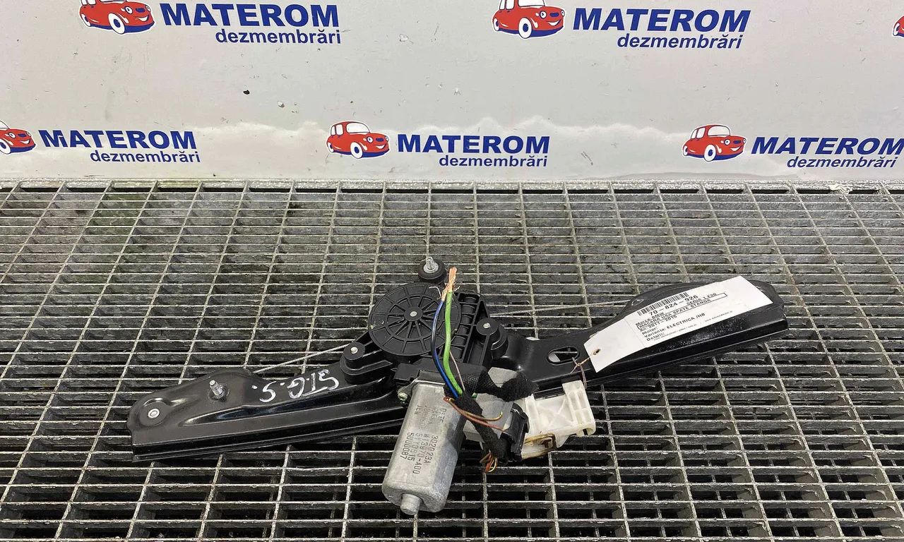 MACARA USA SPATE STANGA BMW 1 2011-2019