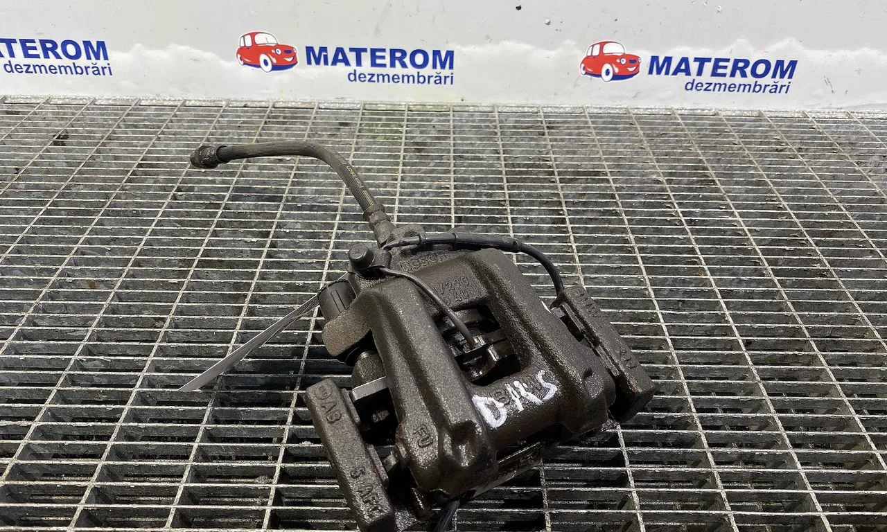 ETRIER SPATE DREAPTA BMW 1 2011-2019