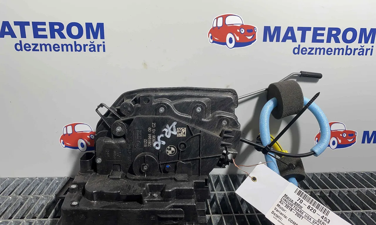 INCUIETOARE USA SPATE DREAPTA BMW 2 Active 2013-2021