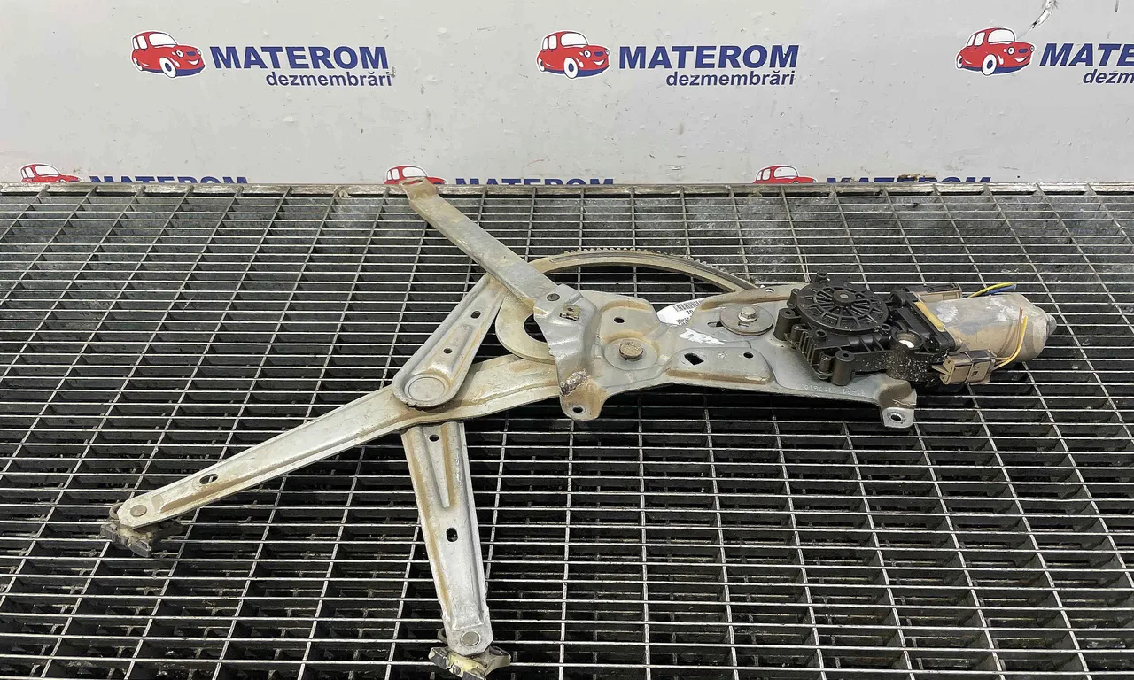 MACARA USA FATA DREAPTA BMW 3 1990-1998