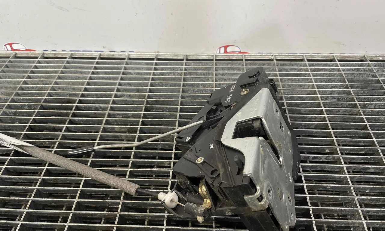 INCUIETOARE USA SPATE DREAPTA BMW 3 1997-2005