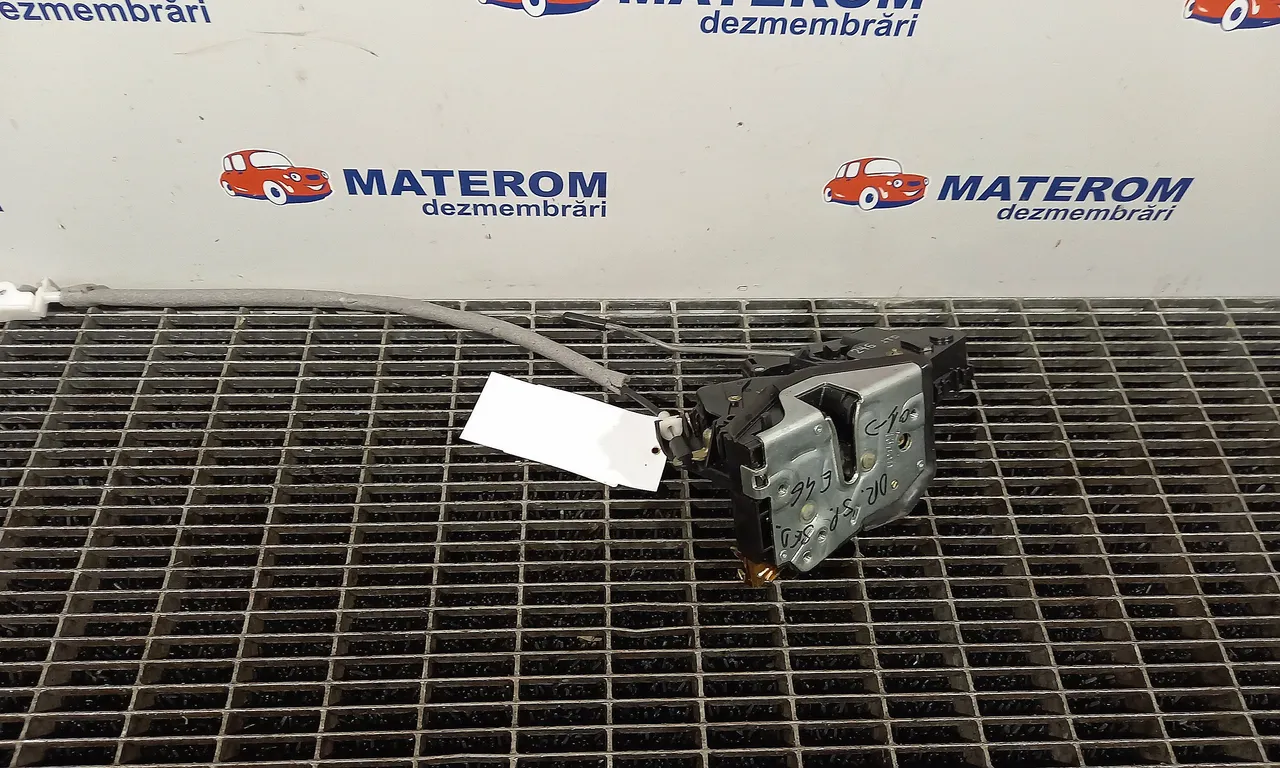 INCUIETOARE USA SPATE DREAPTA BMW 3 1999-2005