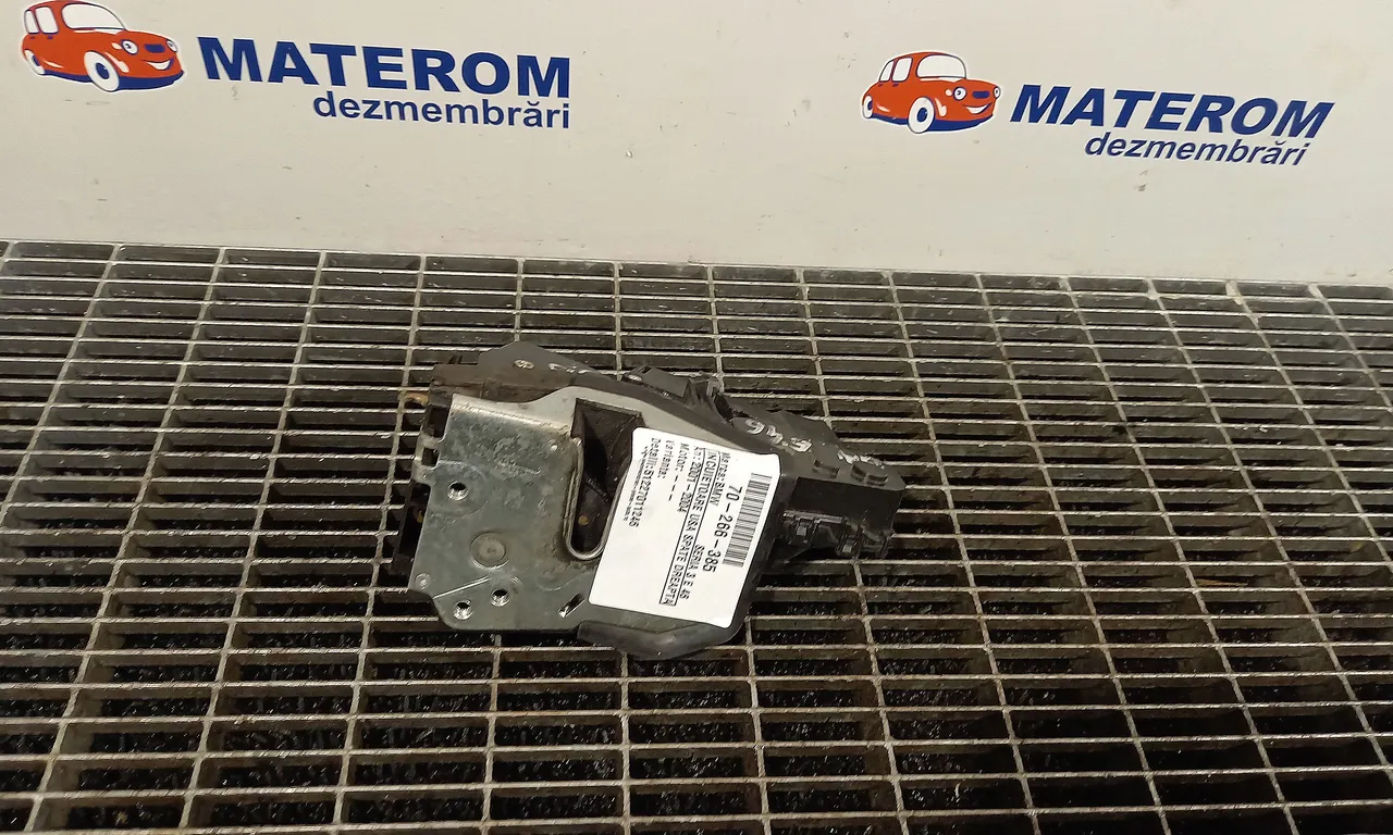 INCUIETOARE USA SPATE DREAPTA BMW 3 1999-2005