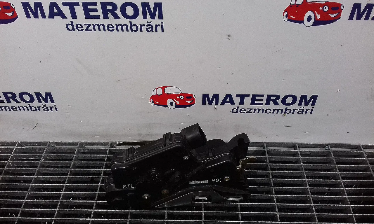 INCUIETOARE USA SPATE STANGA BMW 3 1997-2005