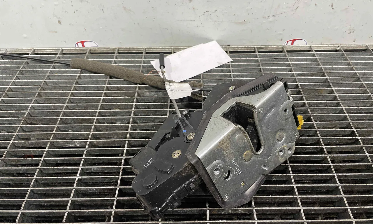 INCUIETOARE USA SPATE STANGA BMW 3 1997-2005