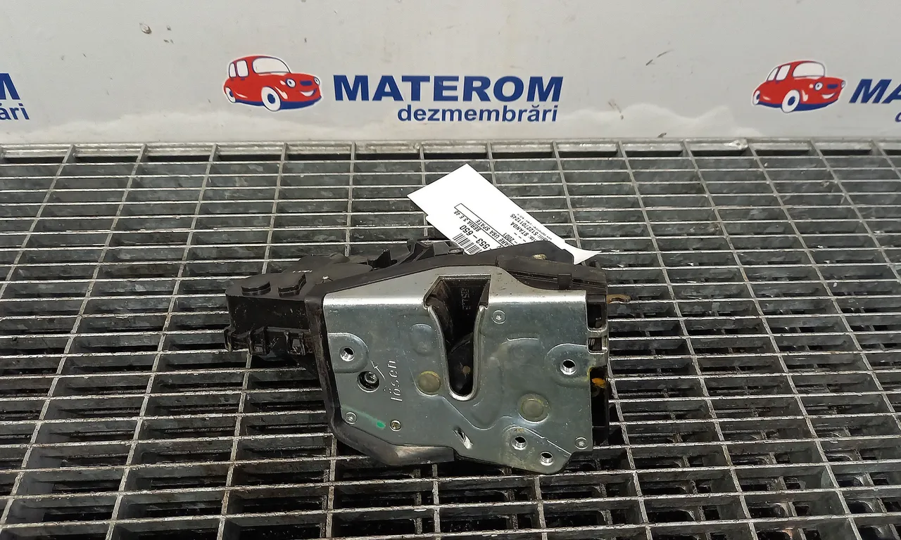 INCUIETOARE USA SPATE STANGA BMW 3 1997-2005
