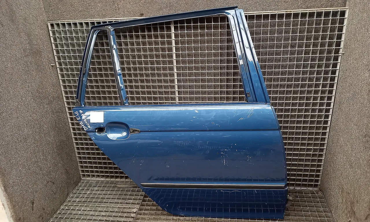 USA SPATE DREAPTA BMW 3 2000-2007
