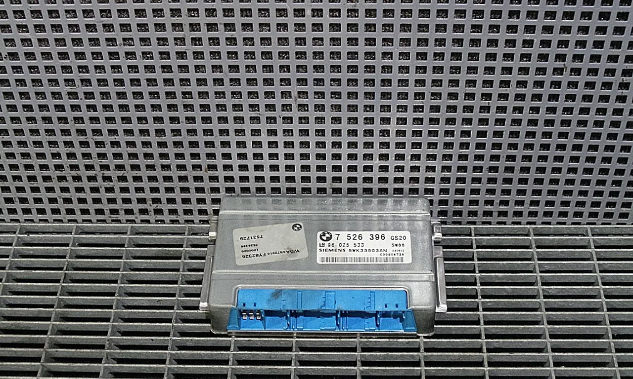 CALCULATOR CUTIE VITEZE BMW 3 1997-2005