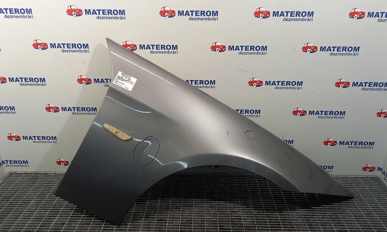 ARIPA FATA DREAPTA BMW 3 2004-2012