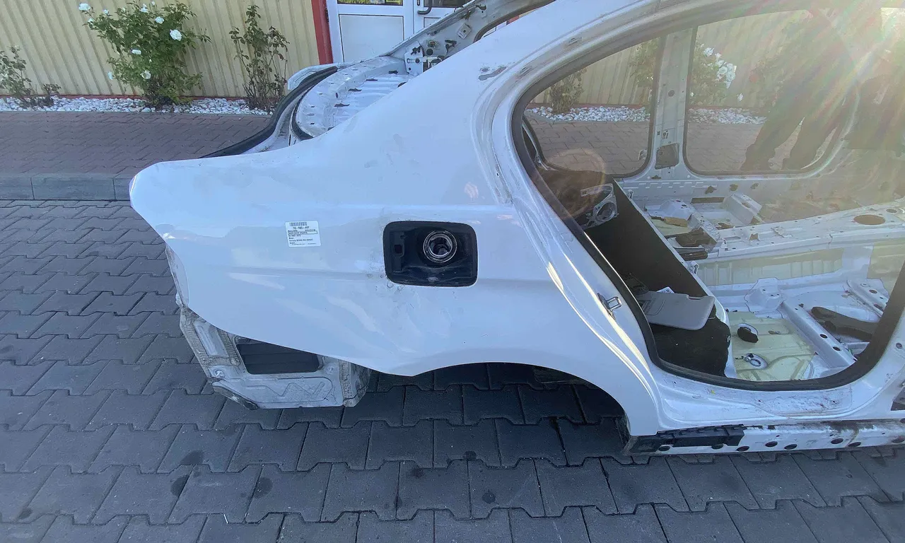 ARIPA SPATE DREAPTA BMW 3 2004-2012