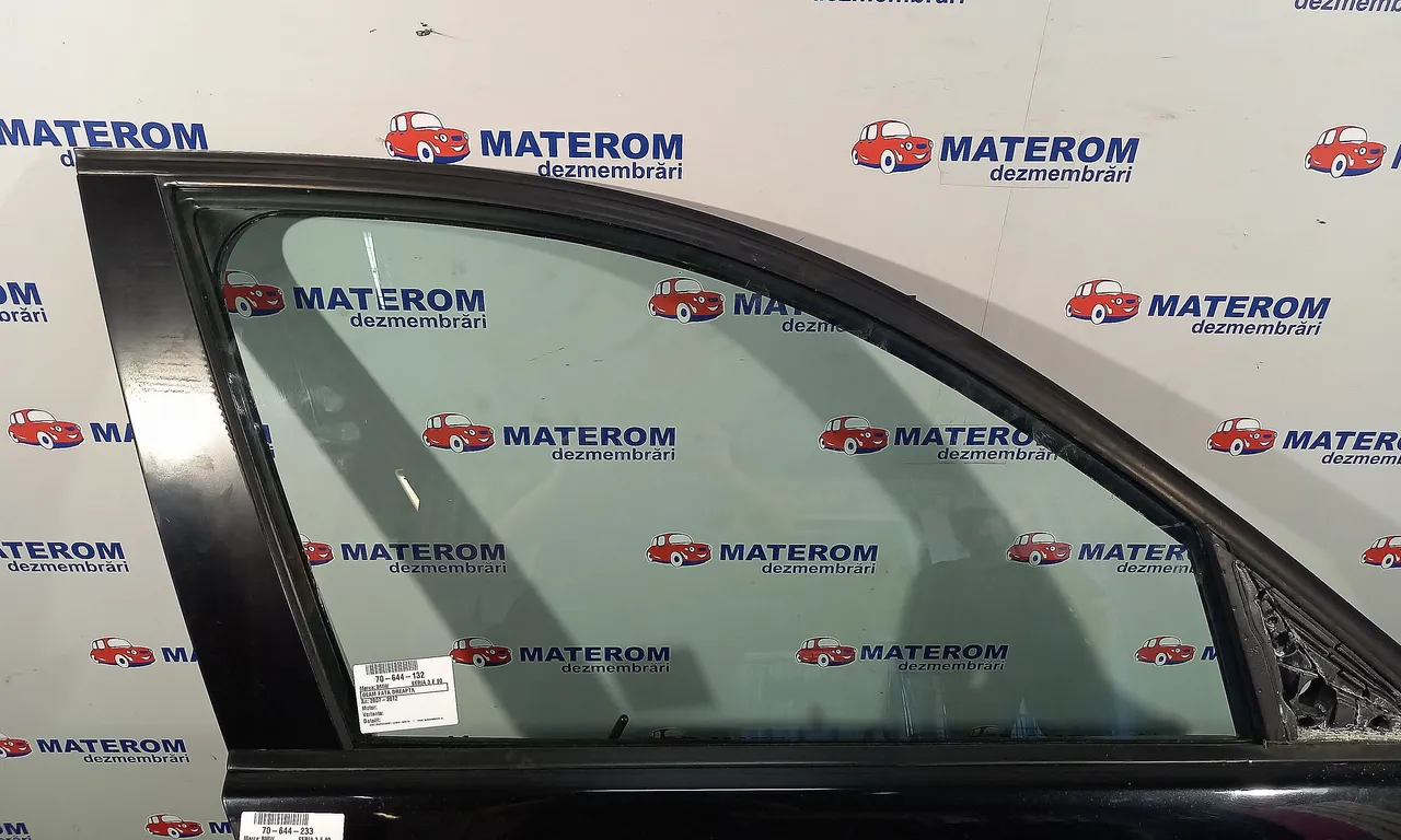 GEAM FATA DREAPTA BMW 3 2004-2012