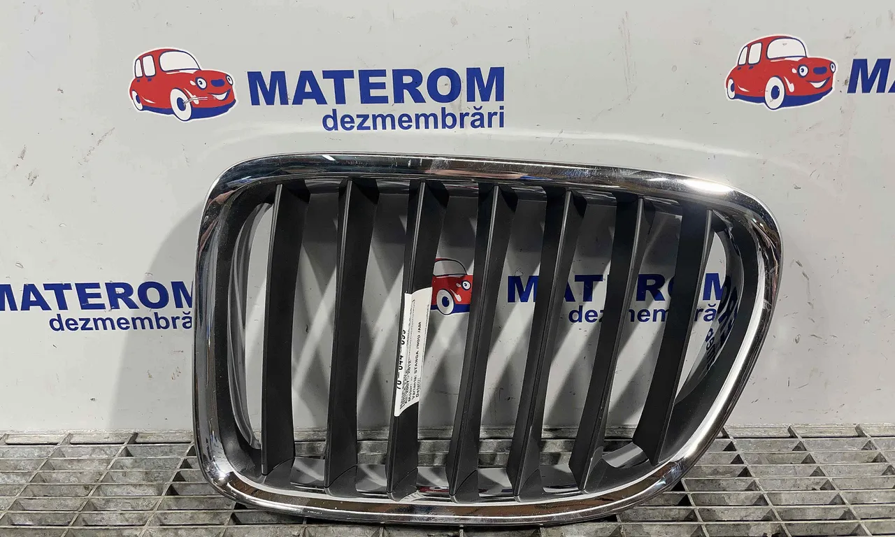 GRILA FATA BMW 3 2004-2012
