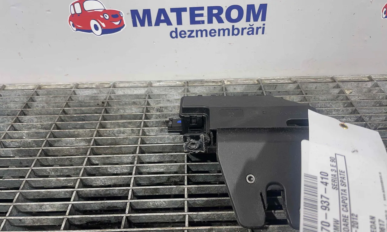 INCUIETOARE CAPOTA SPATE BMW 3 2004-2012