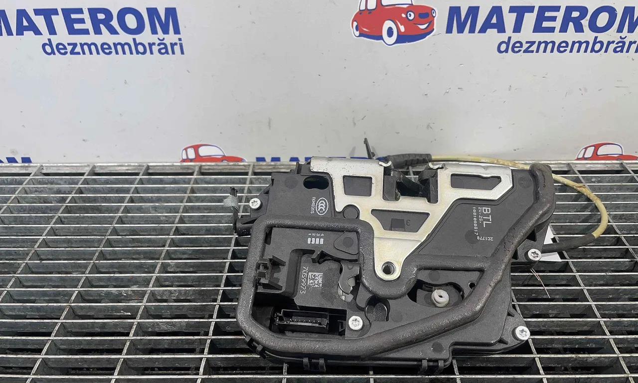 INCUIETOARE USA FATA STANGA BMW 3 2004-2012