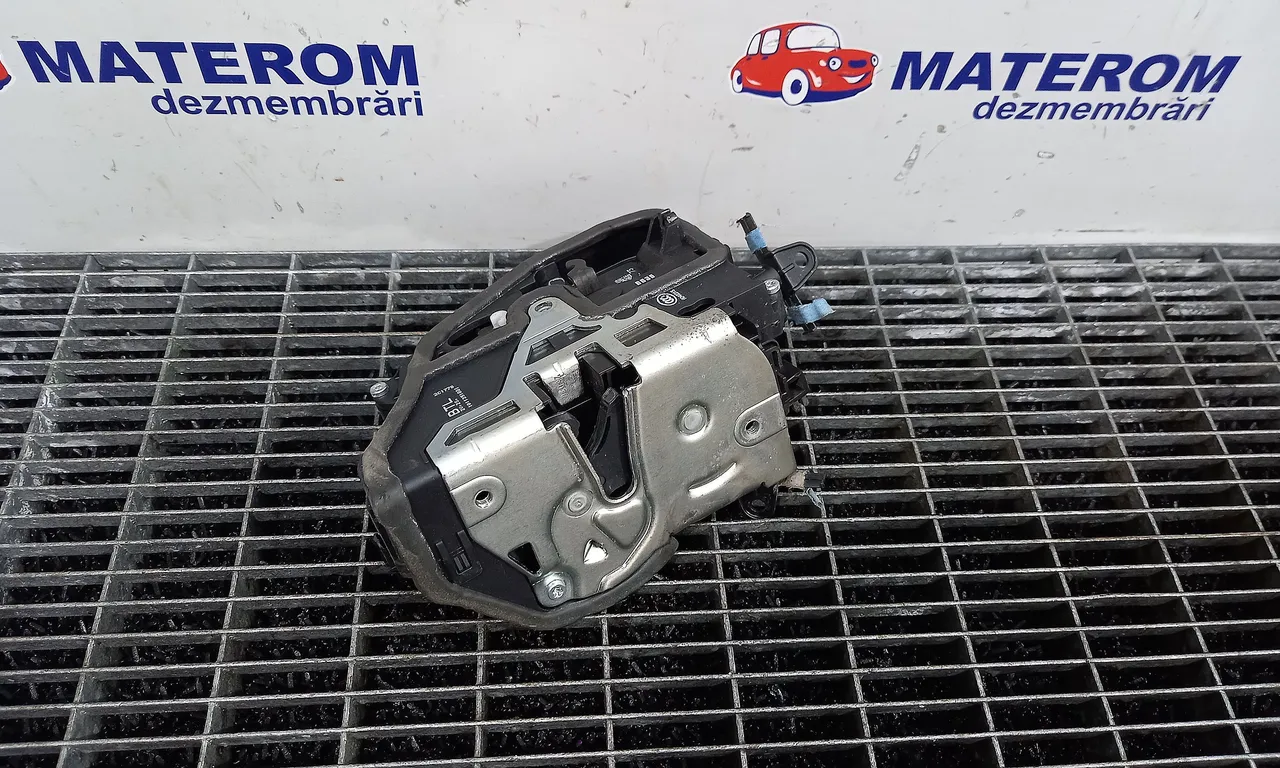 INCUIETOARE USA FATA STANGA BMW 3 2004-2012