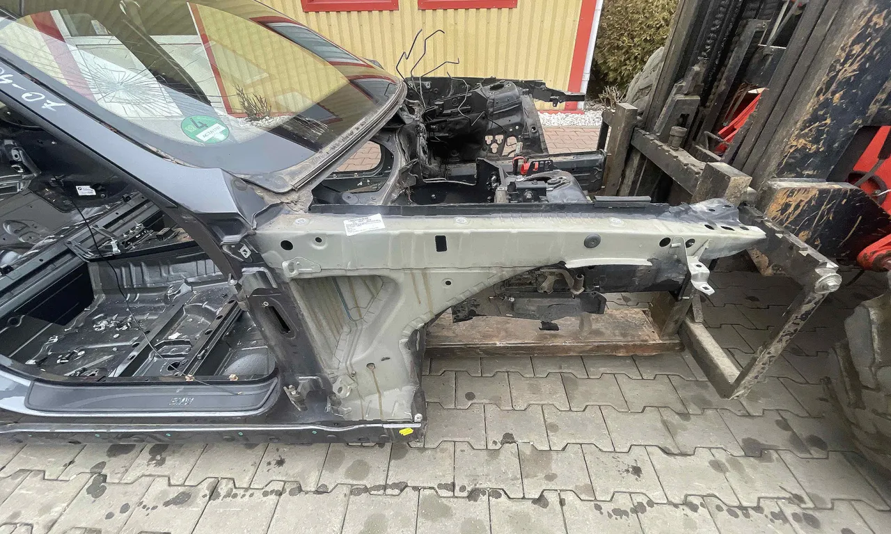 LONJERON DREAPTA BMW 3 2004-2012