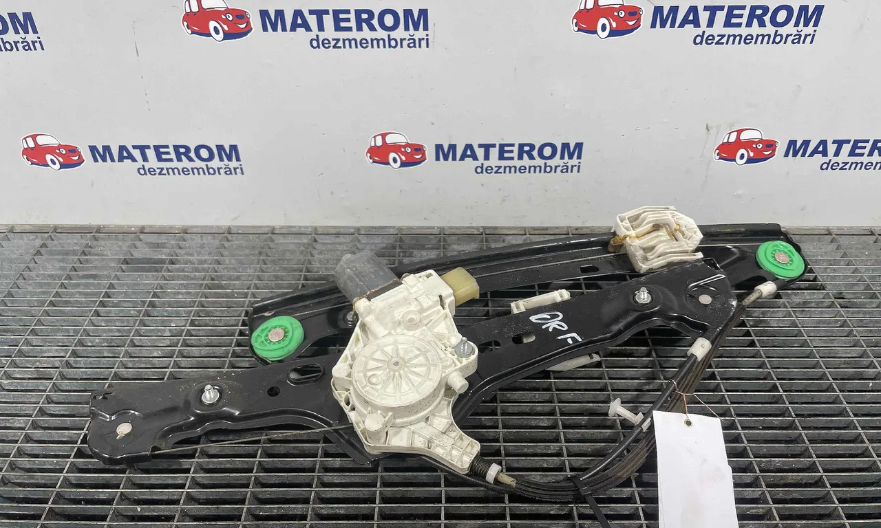 MACARA USA FATA DREAPTA BMW 3 2004-2012