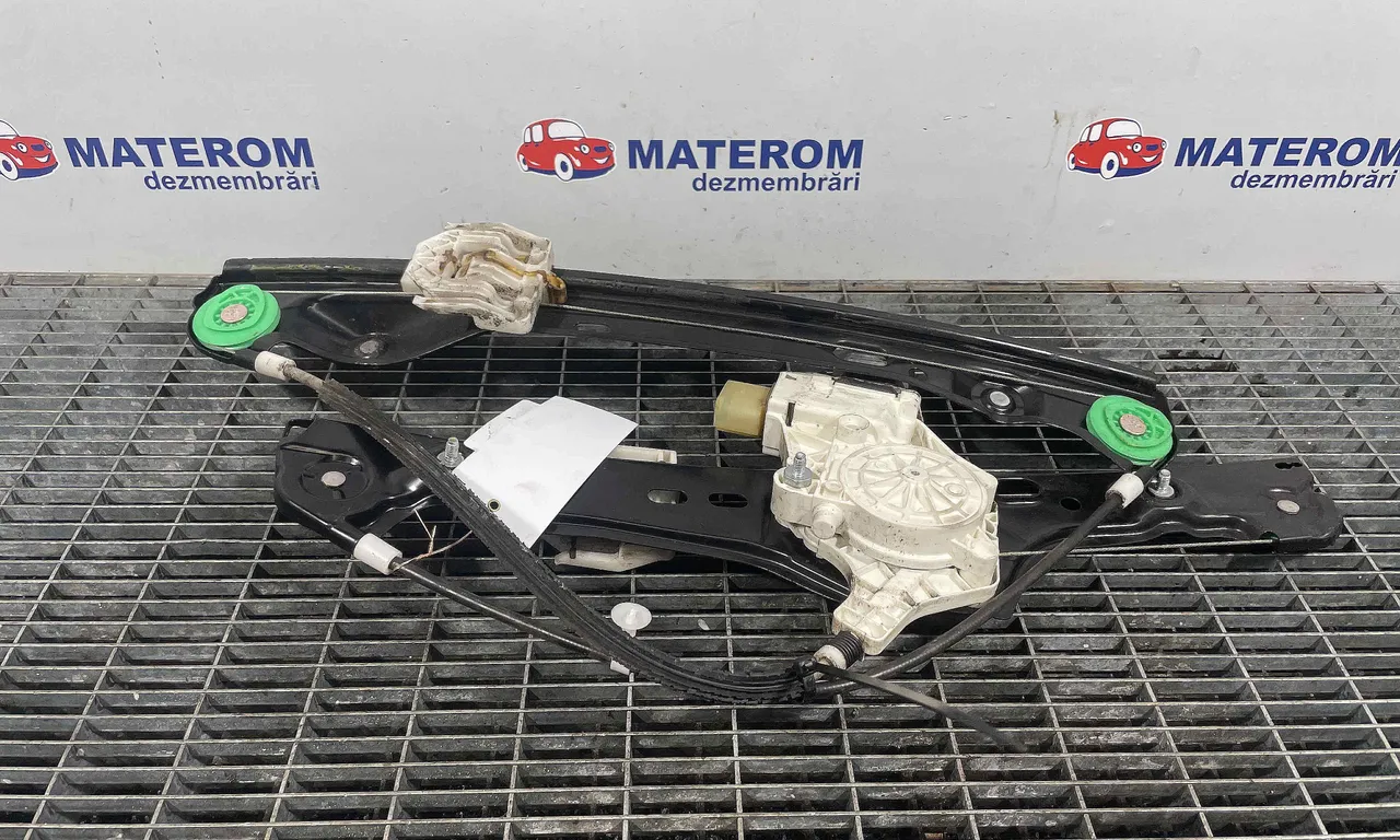 MACARA USA FATA STANGA BMW 3 2004-2012