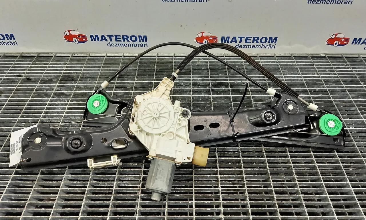MACARA USA FATA STANGA BMW 3 2004-2012