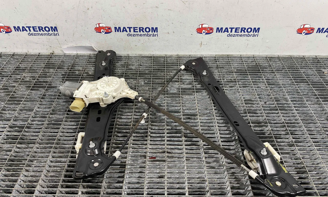 MACARA USA FATA STANGA BMW 3 2004-2012