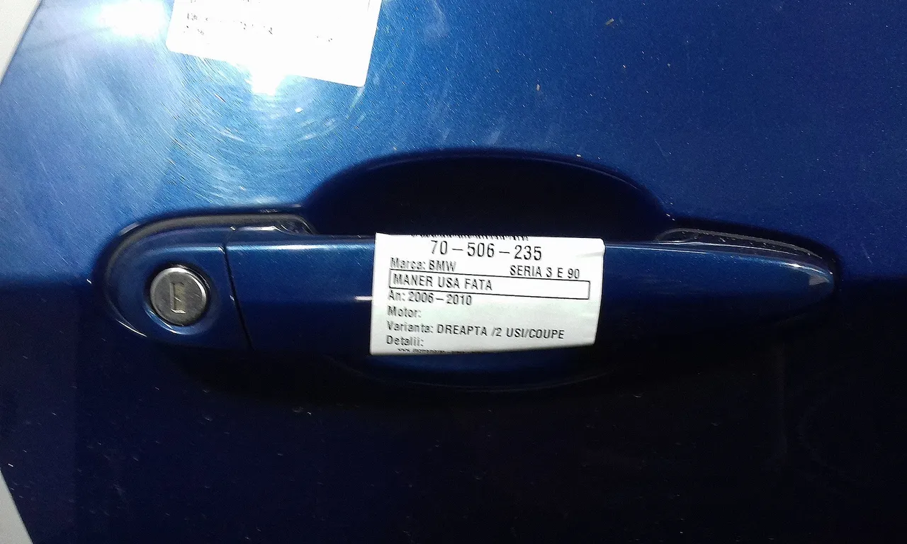 MANER USA FATA DREAPTA BMW 3 2004-2012