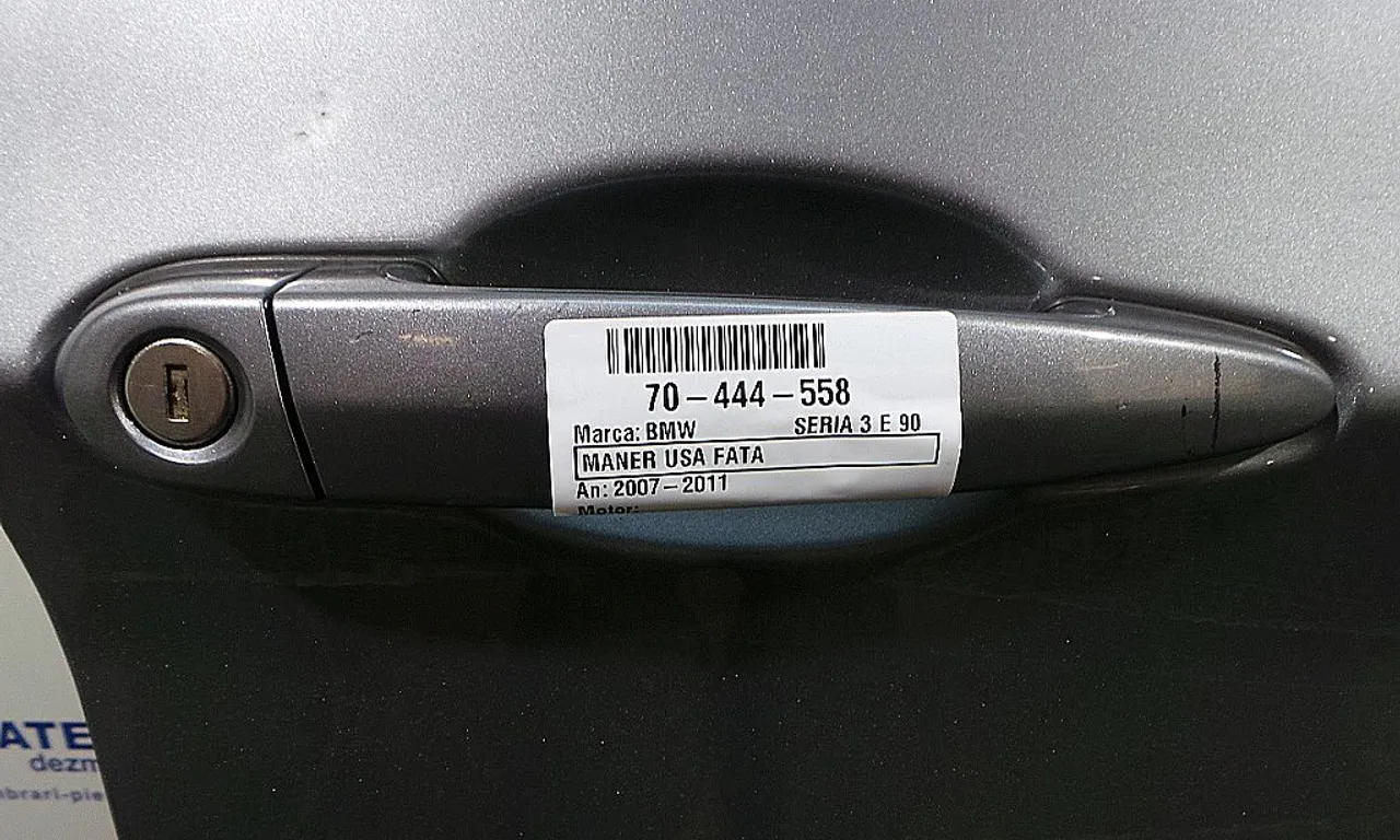 MANER USA FATA DREAPTA BMW 3 2004-2012