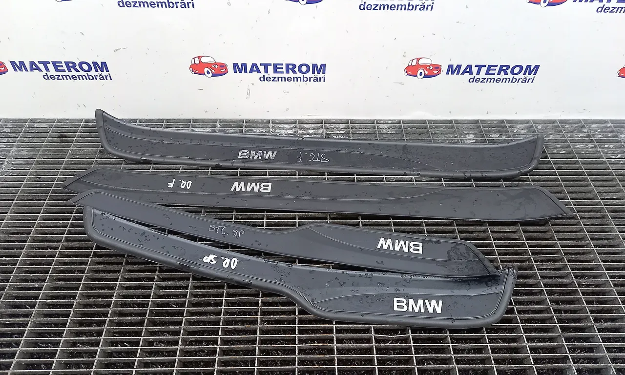 ORNAMENT PRAG BMW 3 2004-2012