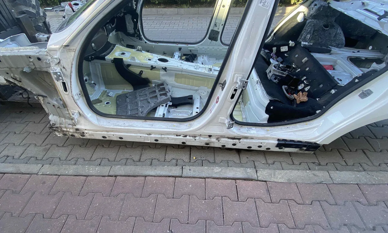 PRAG STANGA BMW 3 2004-2012