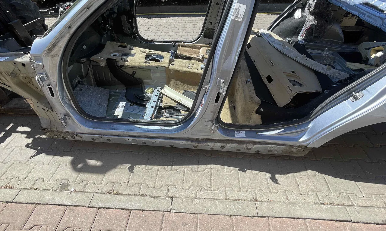 PRAG STANGA BMW 3 2004-2012