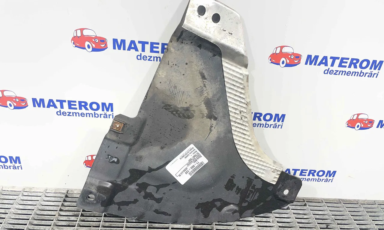 SCUT SUB MASINA BMW 3 2004-2012