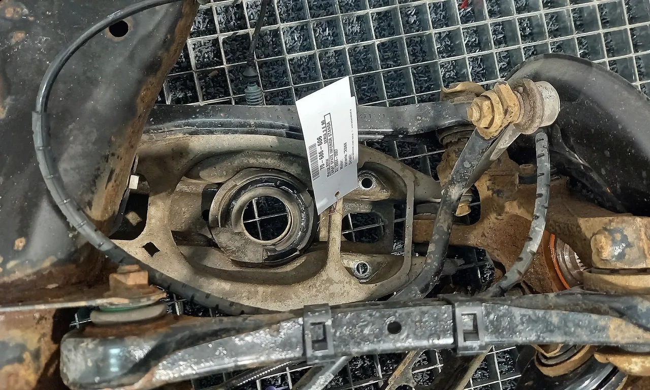 BRAT SPATE INFERIOR STANGA BMW 3 2004-2012