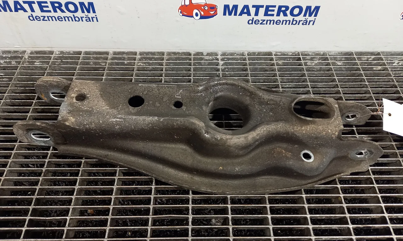 BRAT SPATE INFERIOR STANGA BMW 3 2004-2012