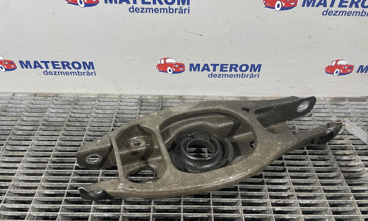 BRAT SPATE INFERIOR STANGA BMW 3 2004-2012