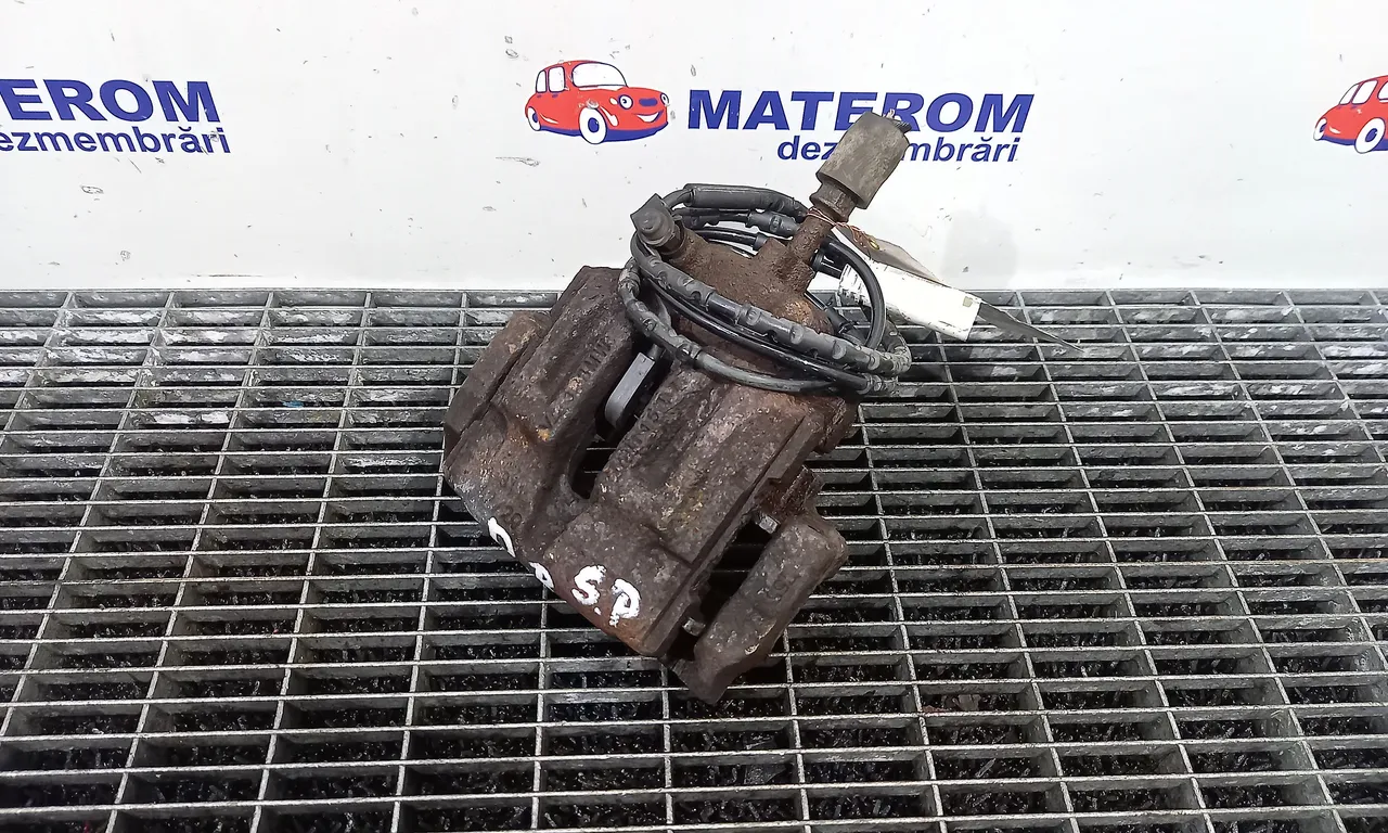 ETRIER SPATE DREAPTA BMW 3 2004-2012