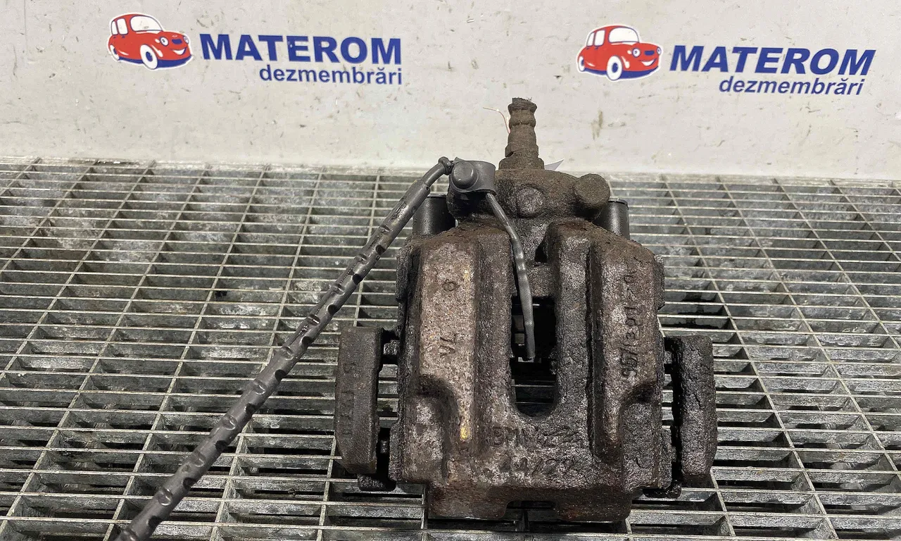ETRIER SPATE DREAPTA BMW 3 2004-2012