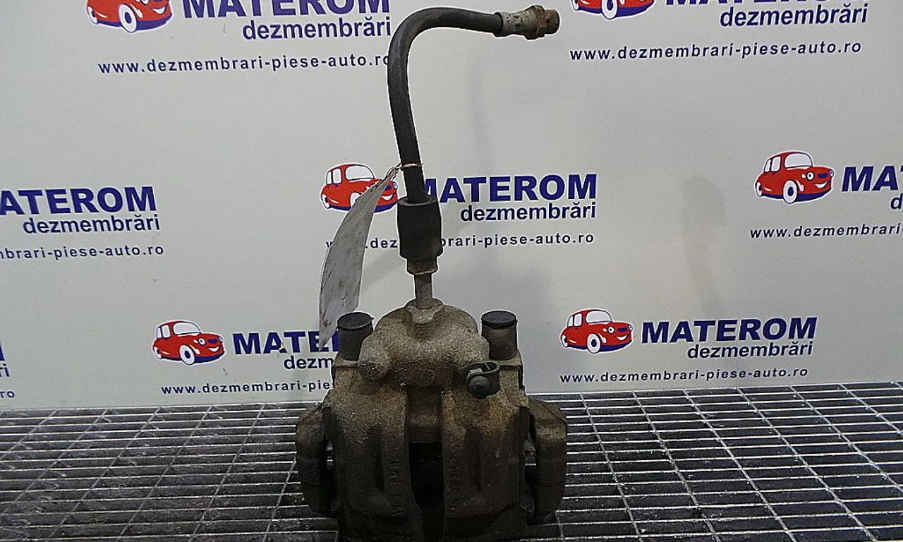 ETRIER SPATE STANGA BMW 3 2004-2012