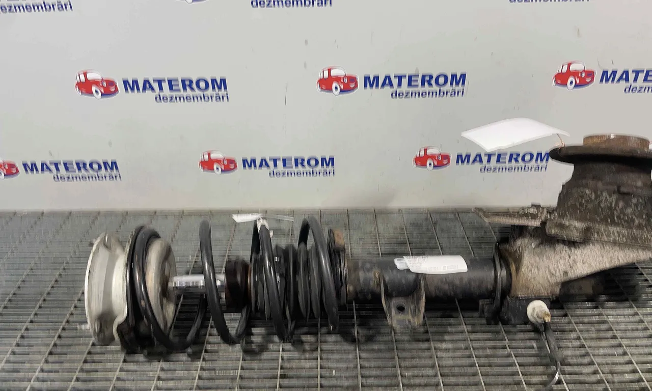 TELESCOP FATA DREAPTA BMW 3 2004-2012