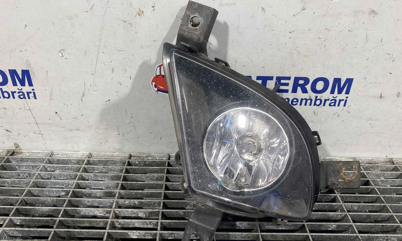 HALOGEN DREAPTA BMW 3 2004-2012