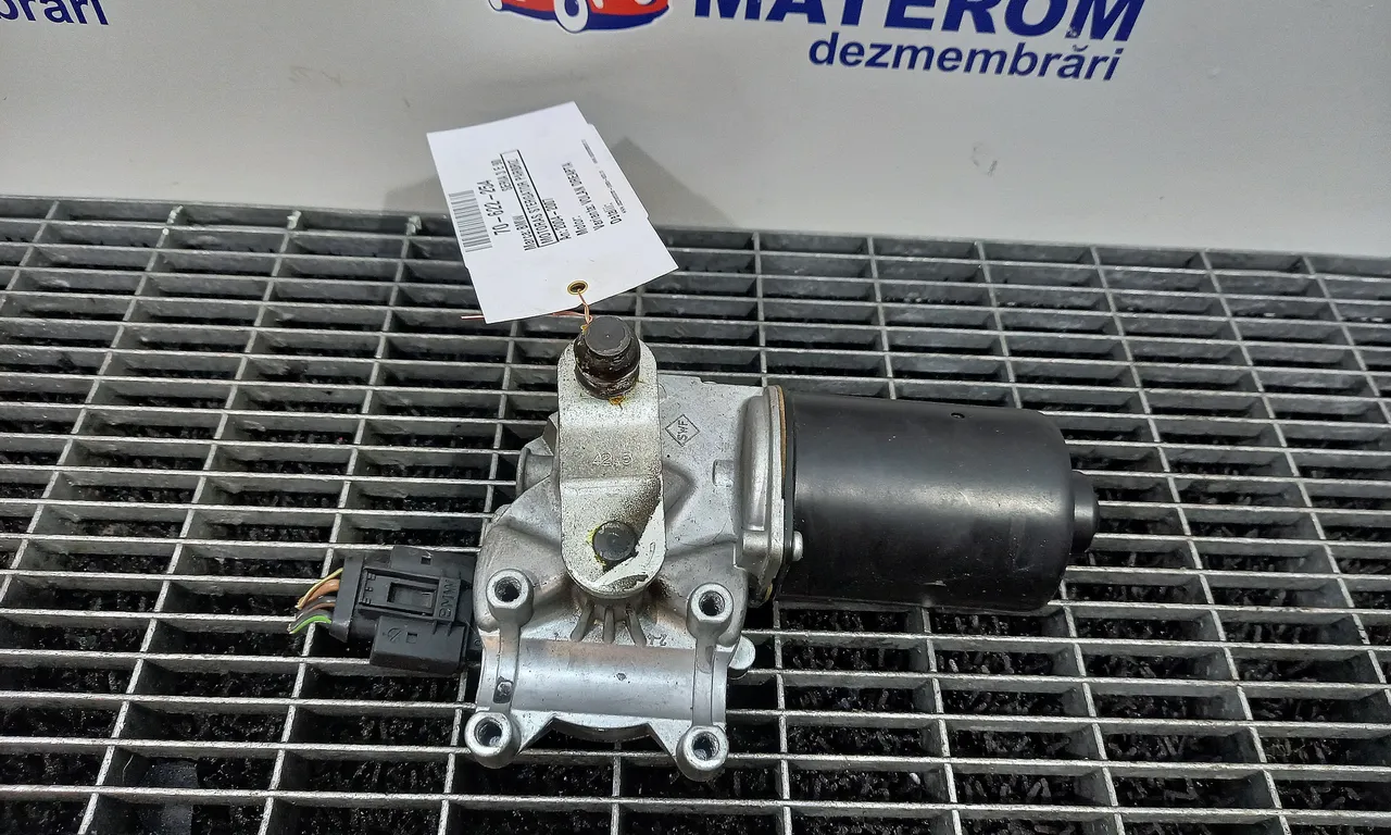 MOTORAS STERGATOR PARBRIZ BMW 3 2004-2012
