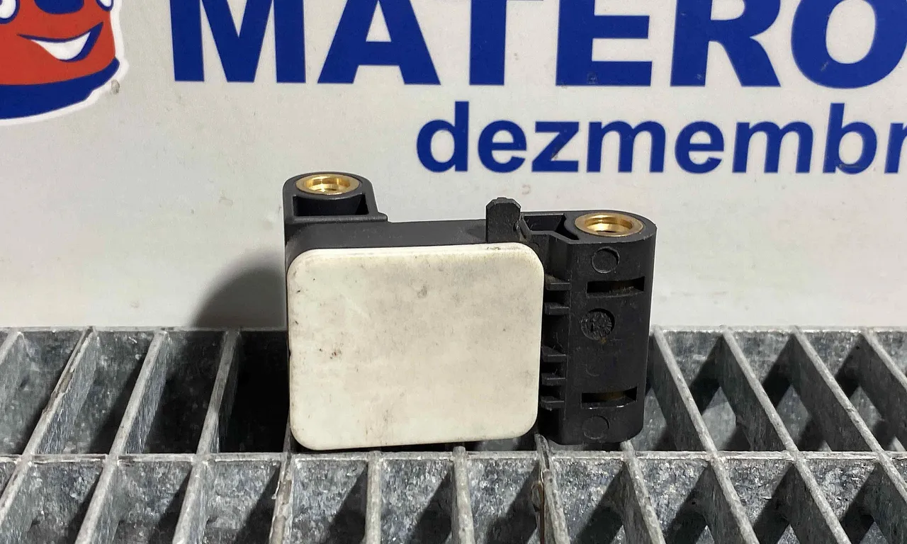 SENZOR IMPACT BMW 3 2004-2012