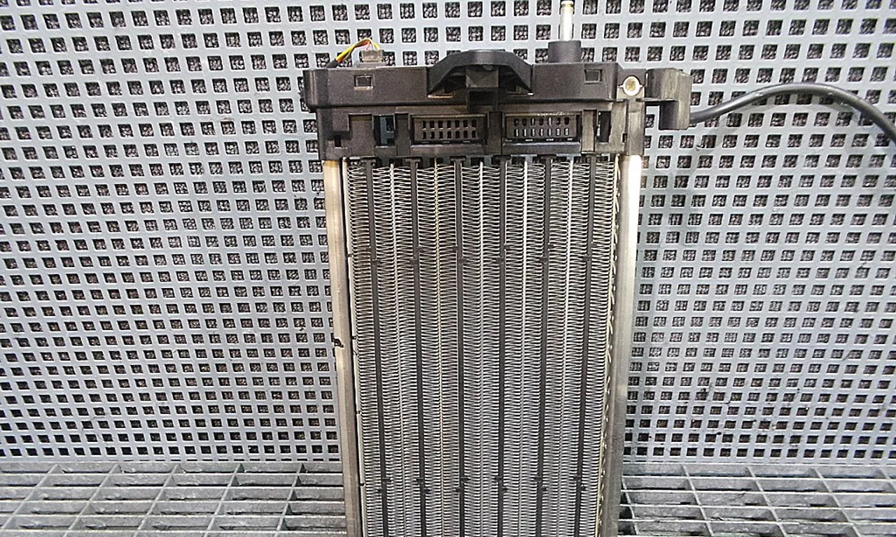 RADIATOR INCALZIRE BMW 3 2004-2012