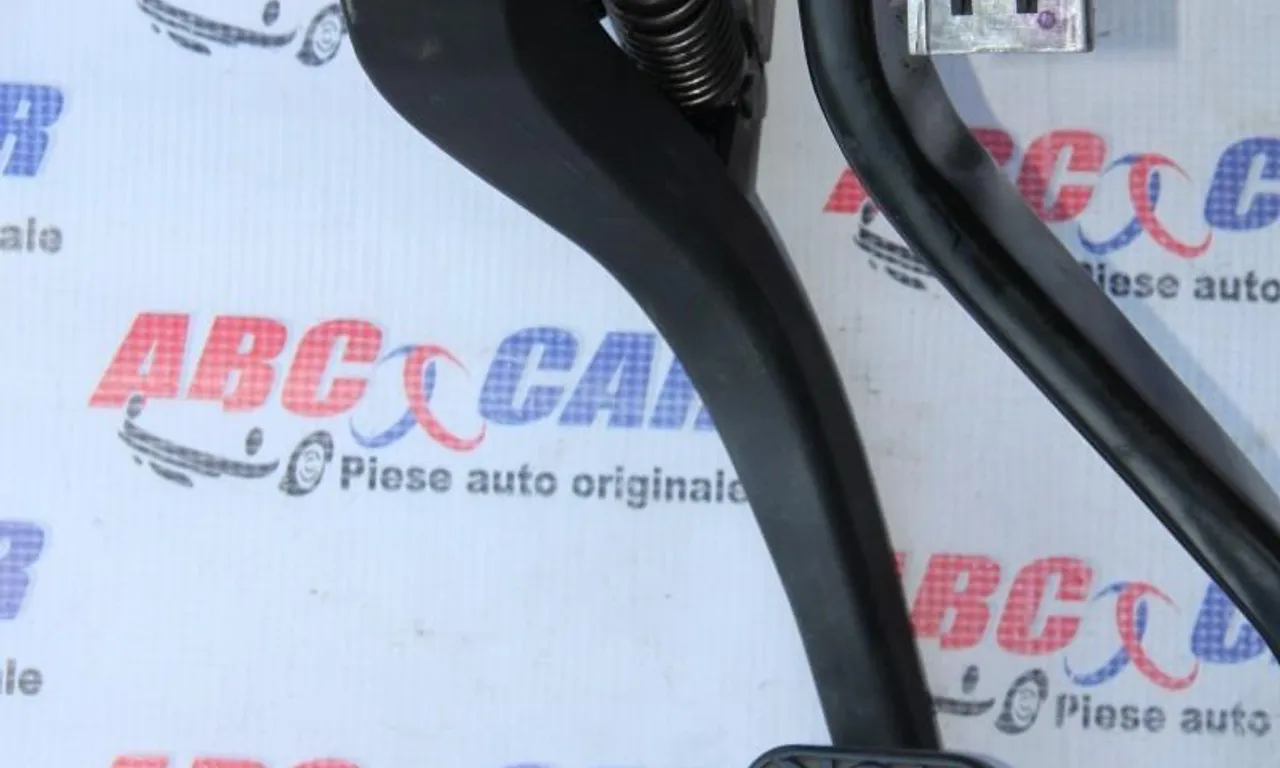 Pedala ambreiaj BMW 3 2004-2012