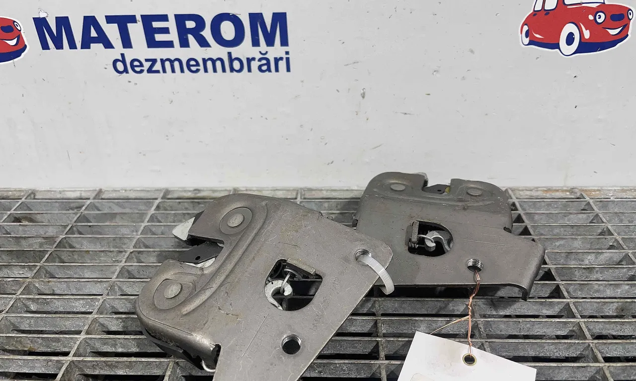 INCUIETOARE CAPOTA SPATE BMW 3 2004-2012