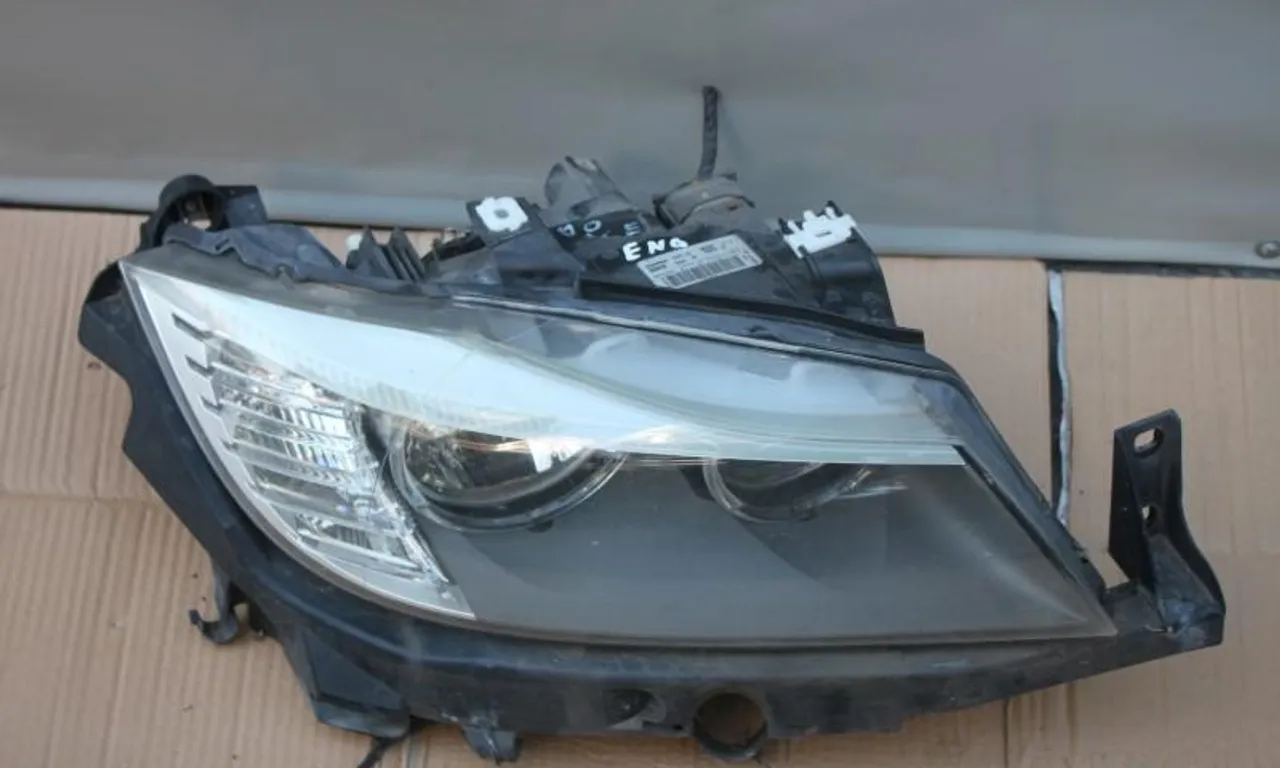 Far stanga BMW 3 2004-2012