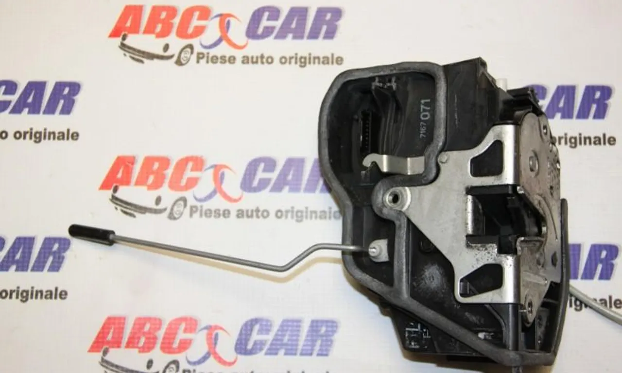 Broasca usa stanga fata BMW 3 2005-2013