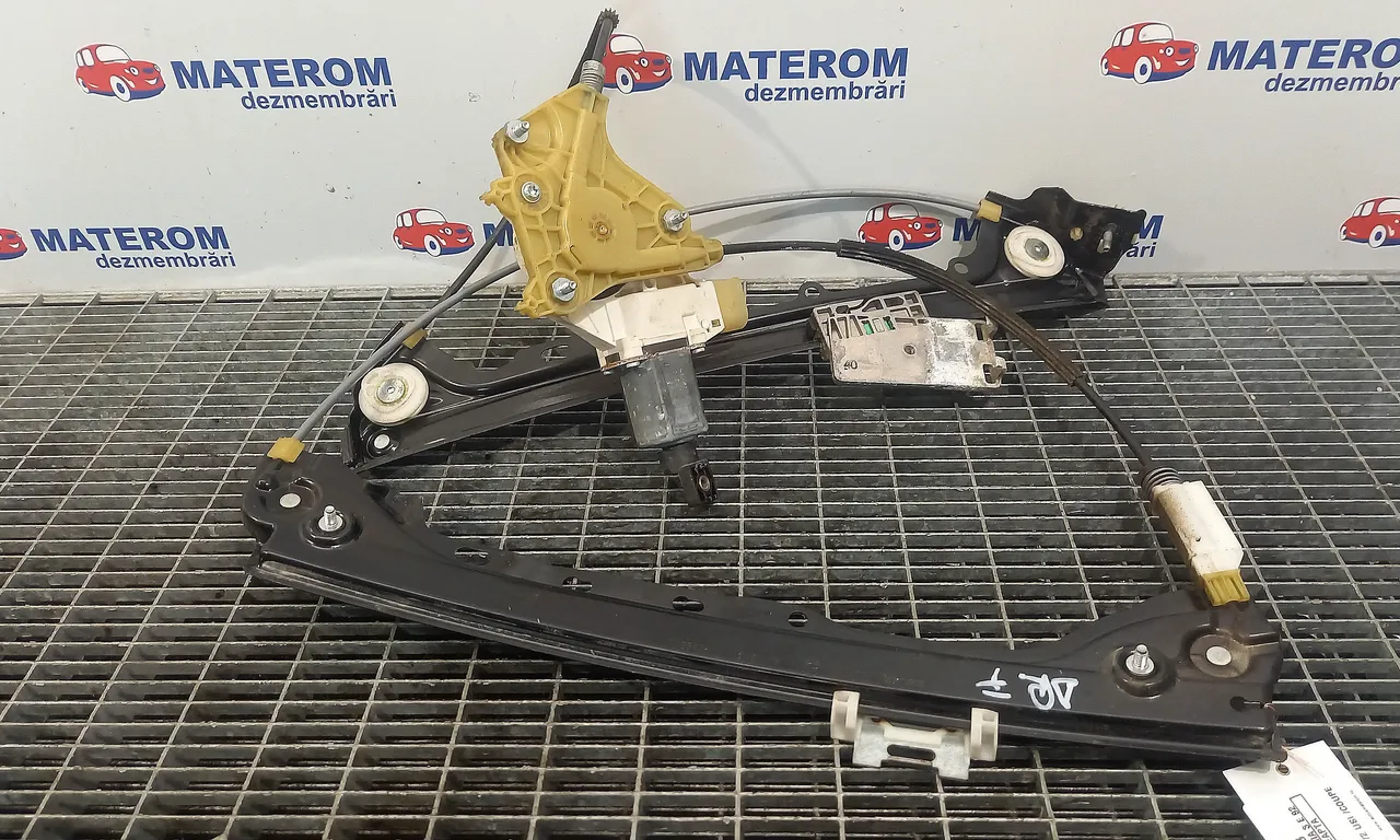 MACARA USA FATA DREAPTA BMW 3 2005-2013